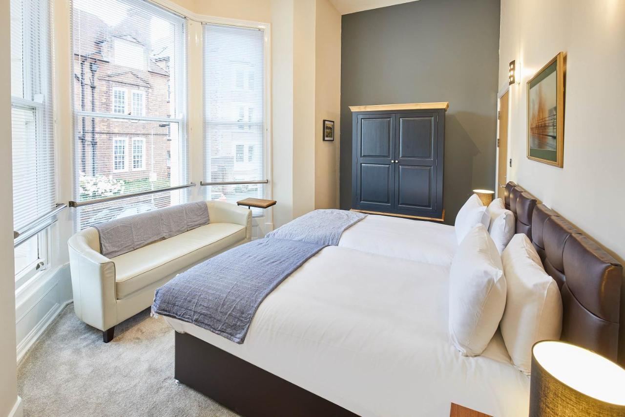 Host & Stay - Three Bays Scarborough Bagian luar foto